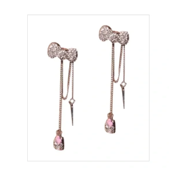 🎀 Hello Kitty Layered Chain Earrings 🎀 - Picture 3 of 3